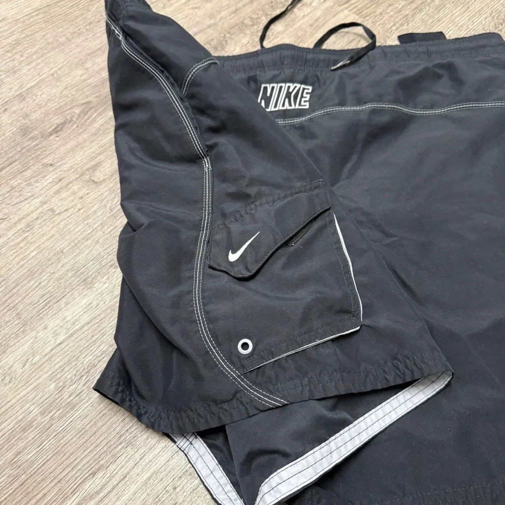 Nike‎ Mens Black Board Shorts Swim Trunks Cargo Pocket XL Mesh Lined Y2K
